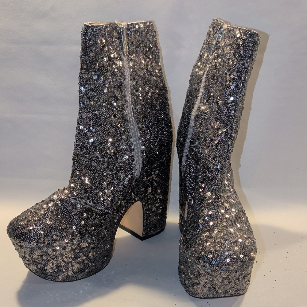 Circus NY "Ilana" Booties, 9